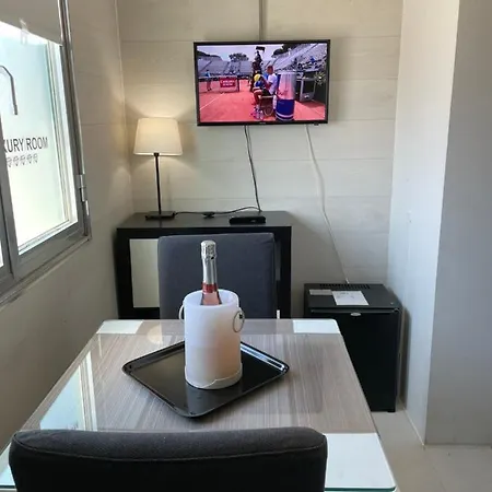 Gardenia Luxury לינה וארוחת בוקר 3*